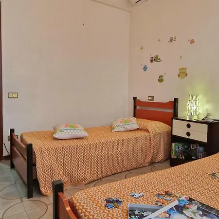 Holiday home Garden House With Private Parking - Belcantovillas *