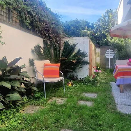 Garden House With Private Parking - Belcantovillas Casa vacanze *